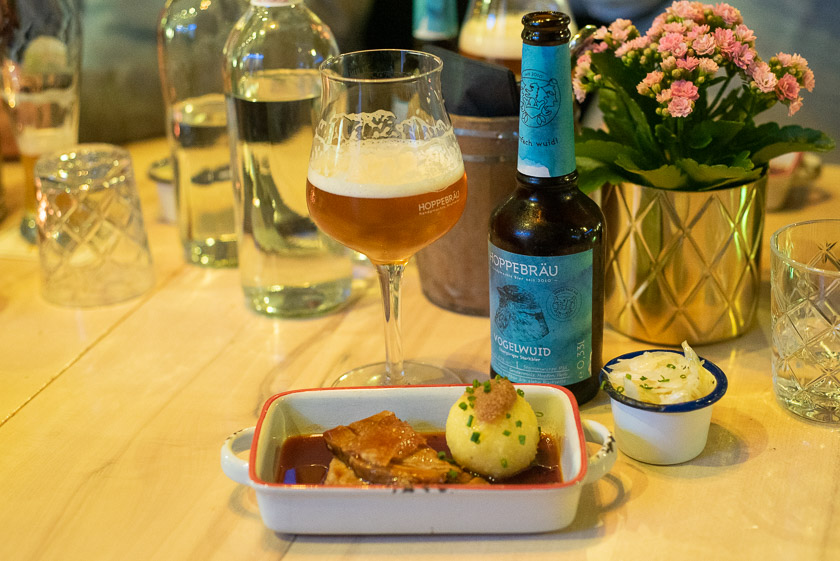 Schweinsbraten im Bapas München
