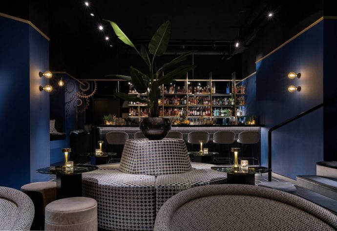 Contemporary Bar München