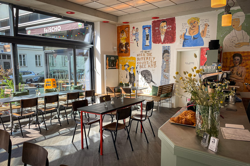 Cafe & Tagesbar Madam Anna Ekke Glockenbachviertel München